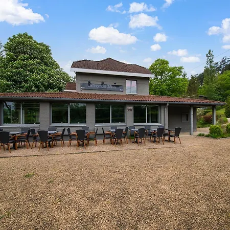 펜션 Spacious Near Barvaux, Cleaning Included 바르보