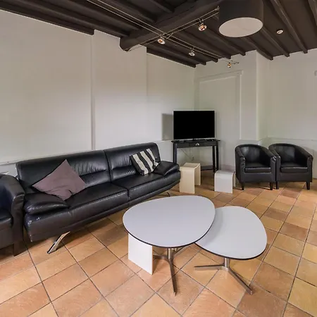 Spacious Near Barvaux, Cleaning Included 펜션 바르보