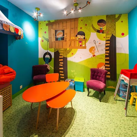 Spacious Near Barvaux, Cleaning Included 바르보