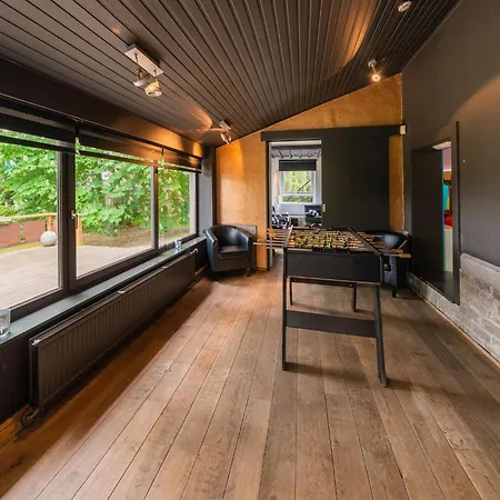 펜션 Spacious Near Barvaux, Cleaning Included