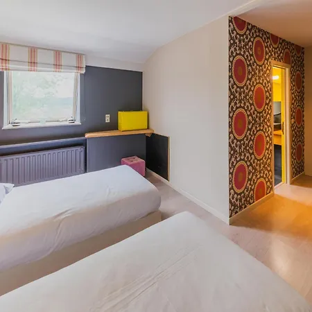 Spacious Near Barvaux, Cleaning Included 바르보