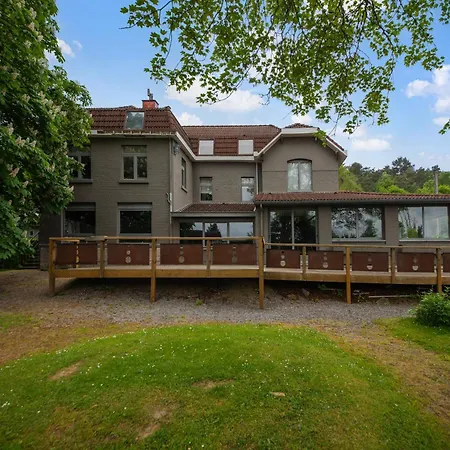 Spacious Near Barvaux, Cleaning Included 펜션